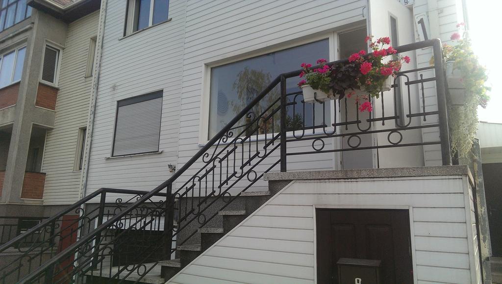 Jurgis Guest House Kaunas Bagian luar foto